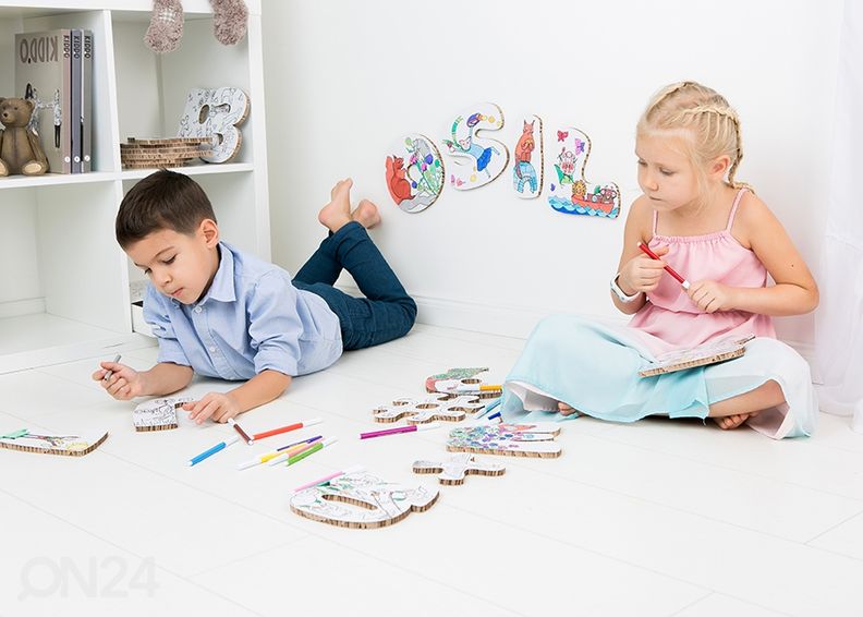 Osil dekoratiivtäht N suurendatud