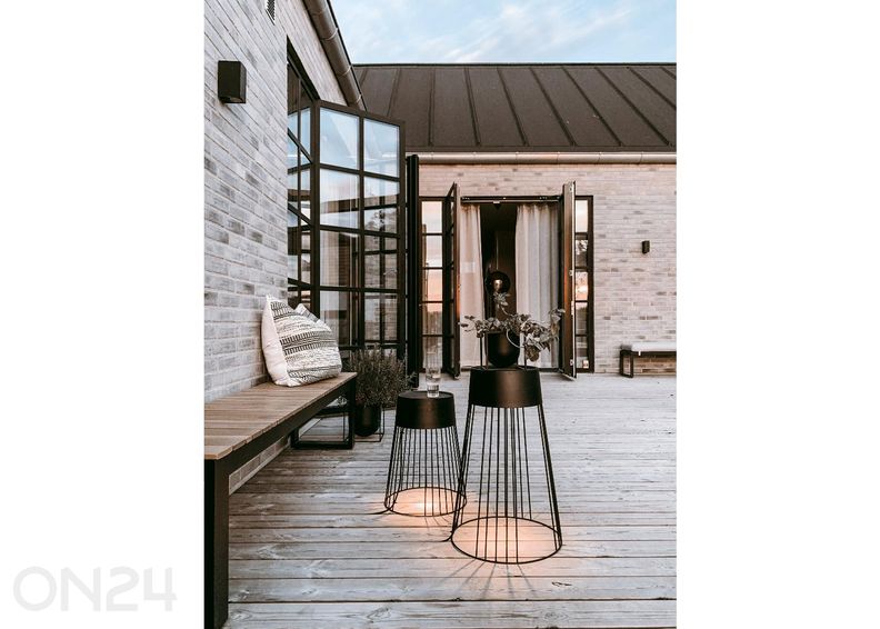 Õuevalgusti Koster, must suurendatud