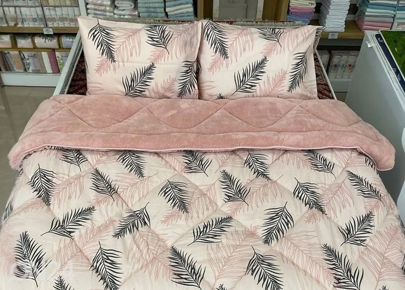 Päevatekk + 2 padjakatet suurendatud