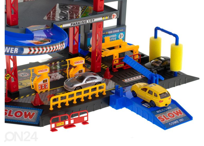 Parkimismaja bensiinijaama ja autopesulaga + 4 autot ja helikopter suurendatud