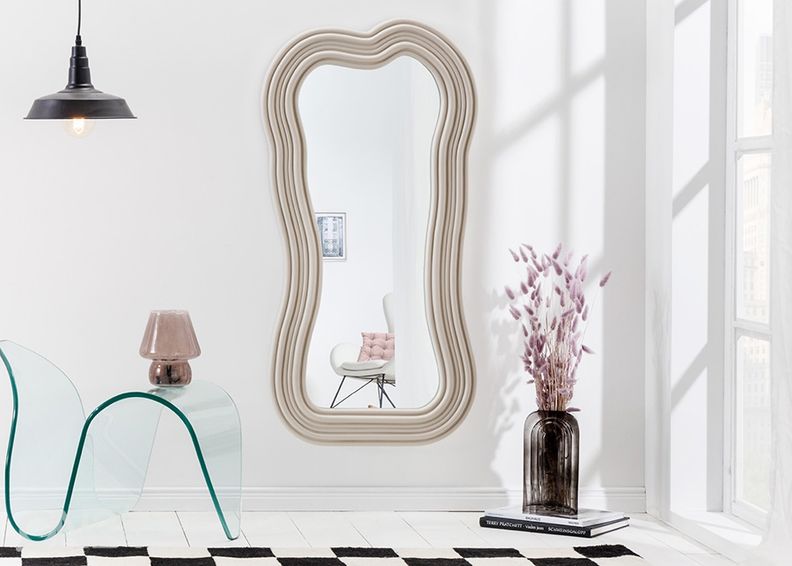 Peegel Alice suurendatud