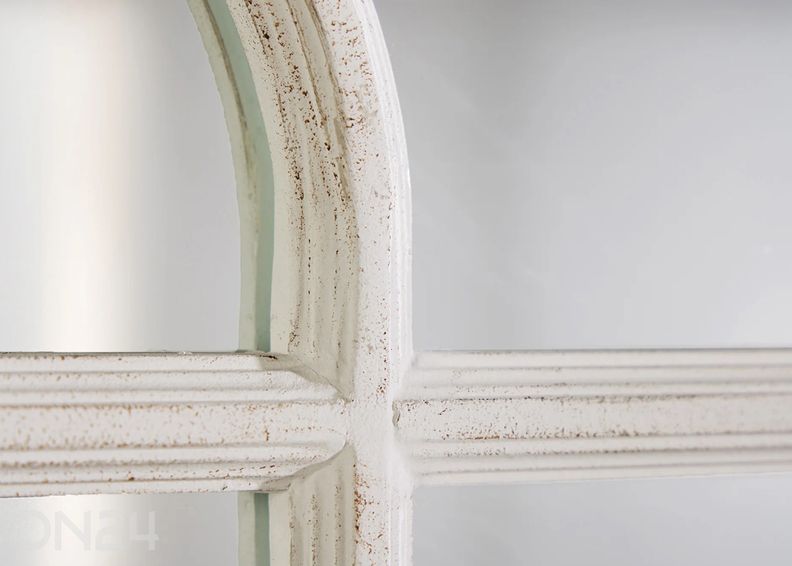 Peegel Castillo suurendatud