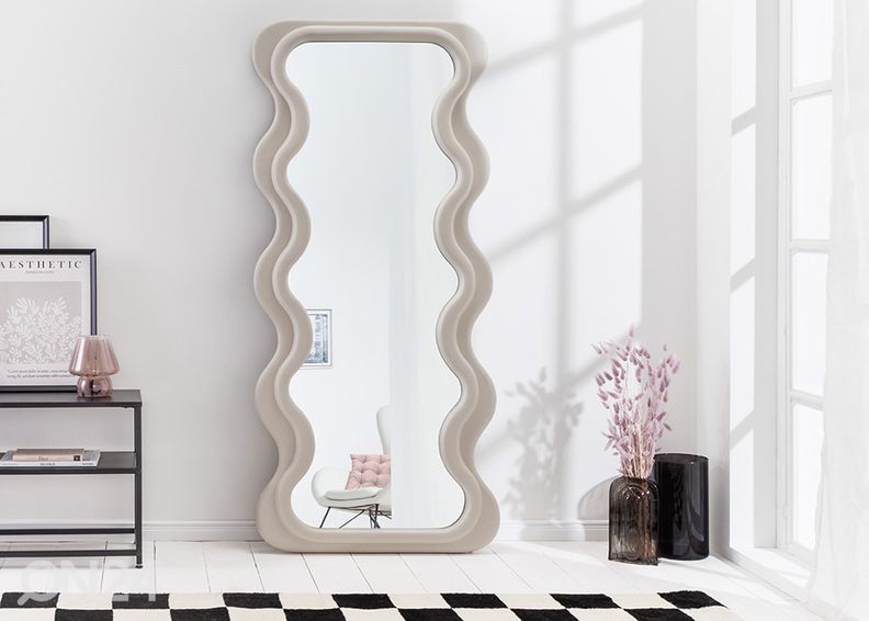 Peegel Curvy suurendatud