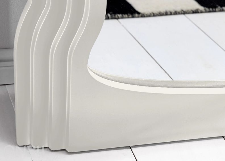 Peegel Wave suurendatud