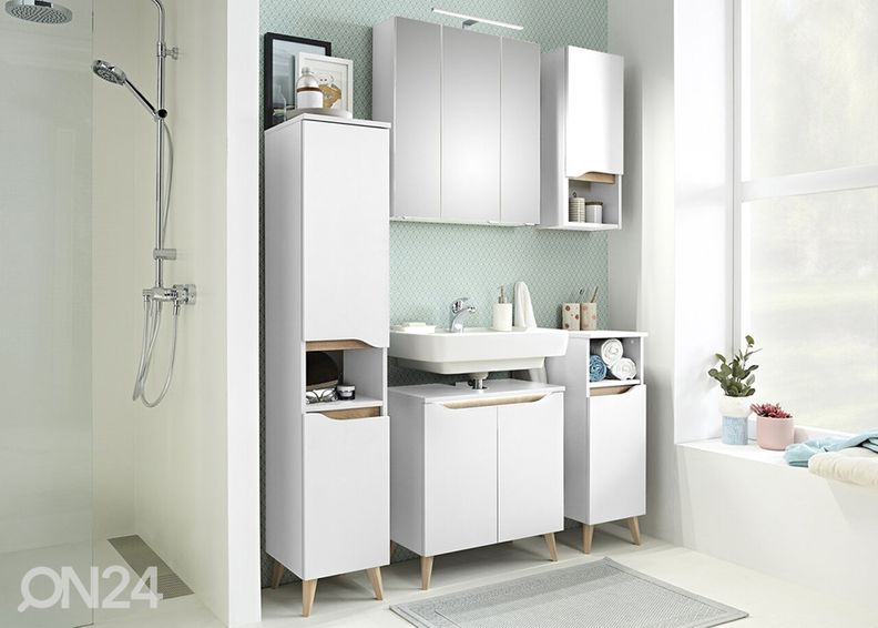 Peegelkapp 857 suurendatud