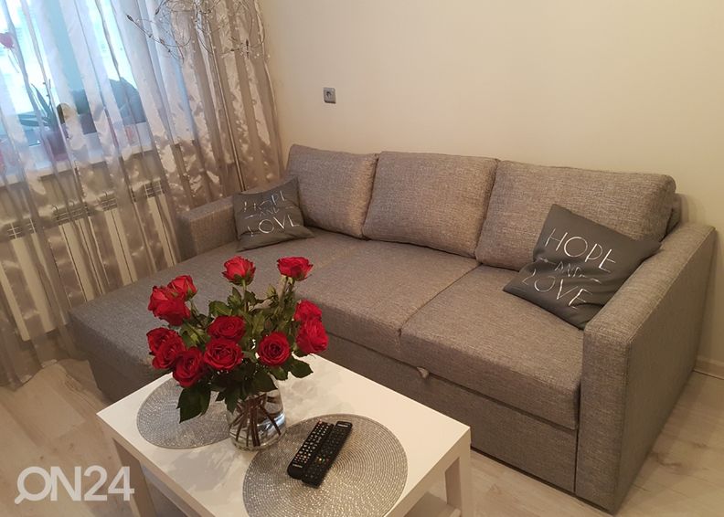 Pesukastiga nurgadiivanvoodi Mia suurendatud