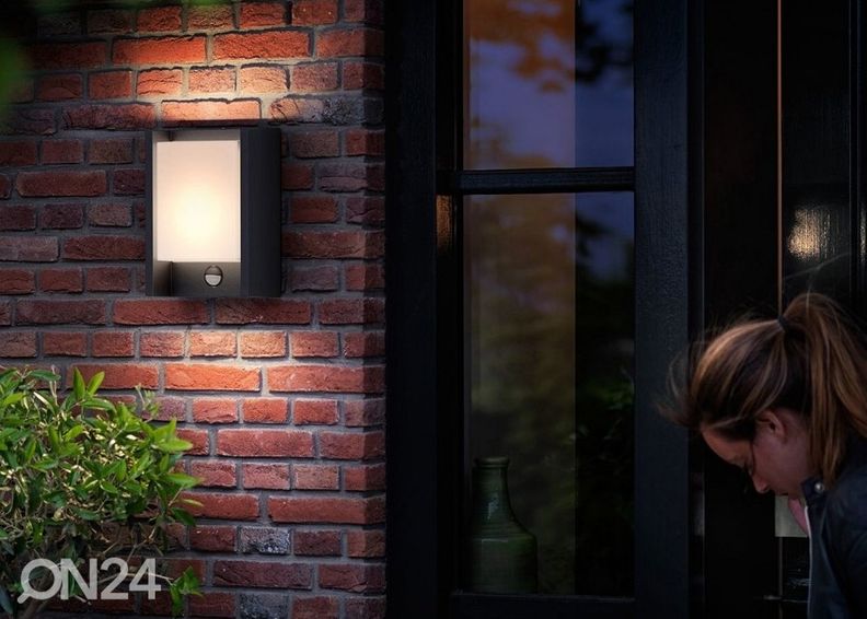 Philips Arbour seinavalgusti liikumisandusriga 1x6 W 600lm 2700K suurendatud