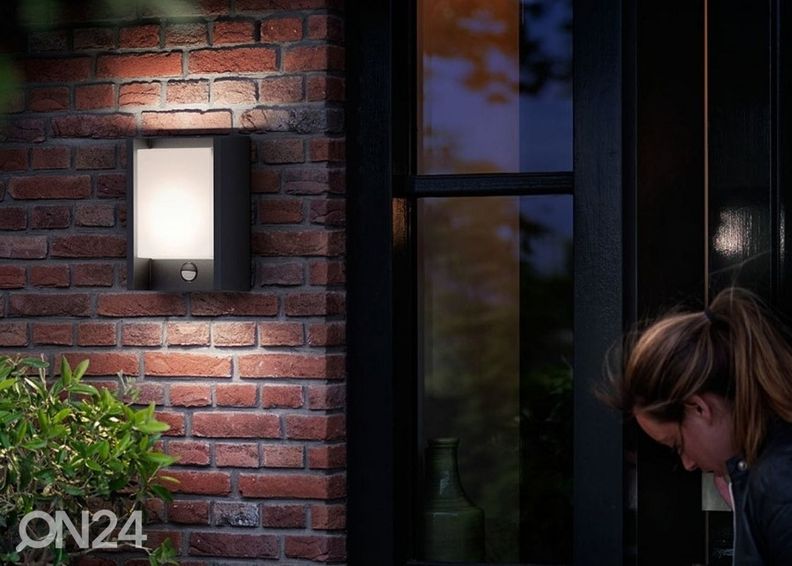 Philips Arbour seinavalgusti liikumisandusriga 1x6 W 600lm 4000K suurendatud