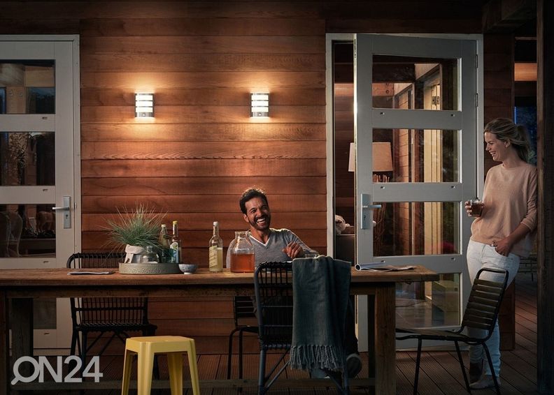 Philips Python seinavalgusti liikumisanduriga 6 W 600lm 2700K suurendatud