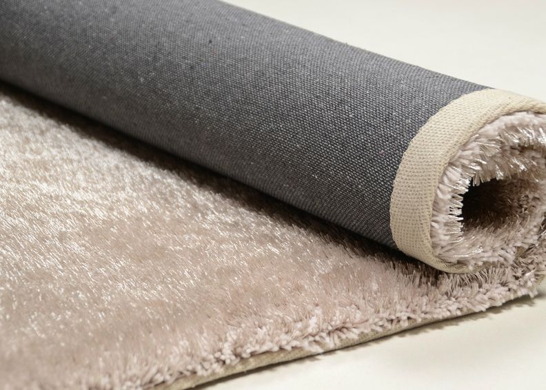 Pikakarvaline vaip Vido 70x140 cm suurendatud
