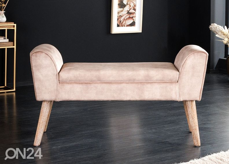 Pink Scarlett suurendatud