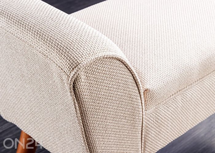 Pink Scarlett suurendatud