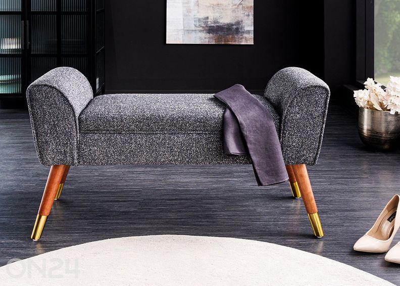 Pink Scarlett suurendatud