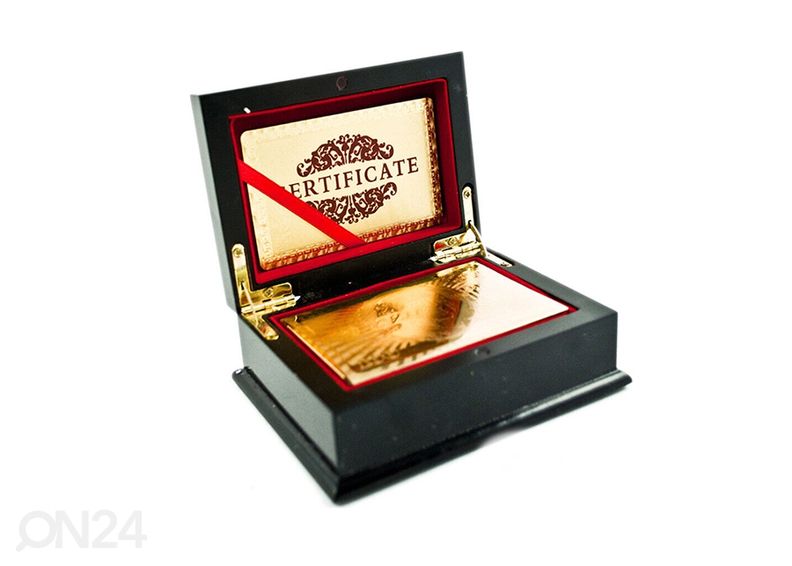 Plastikust mängukaardid dekoratiivses karbis suurendatud