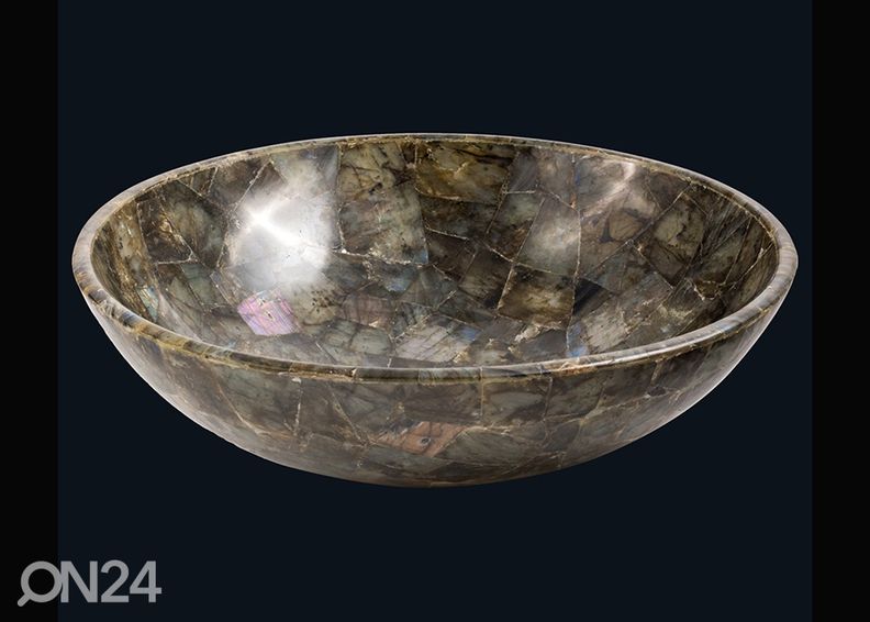 Poolvääriskivist valamu suurendatud