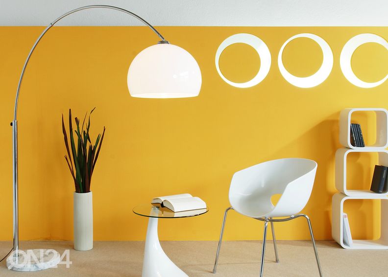 Põrandalamp suurendatud