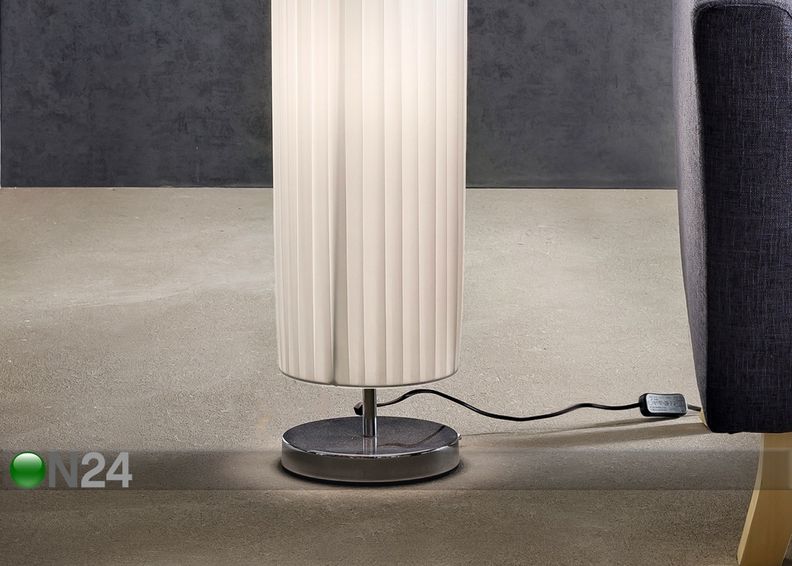 Põrandalamp suurendatud