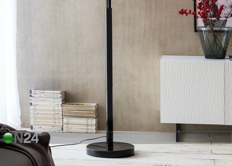 Põrandalamp suurendatud