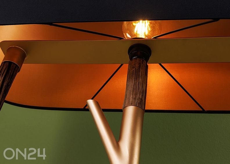 Põrandalamp nagiga Wardrobe suurendatud