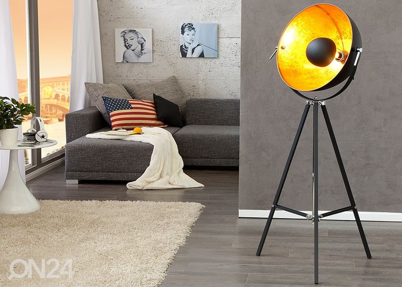 Põrandalamp Studio suurendatud