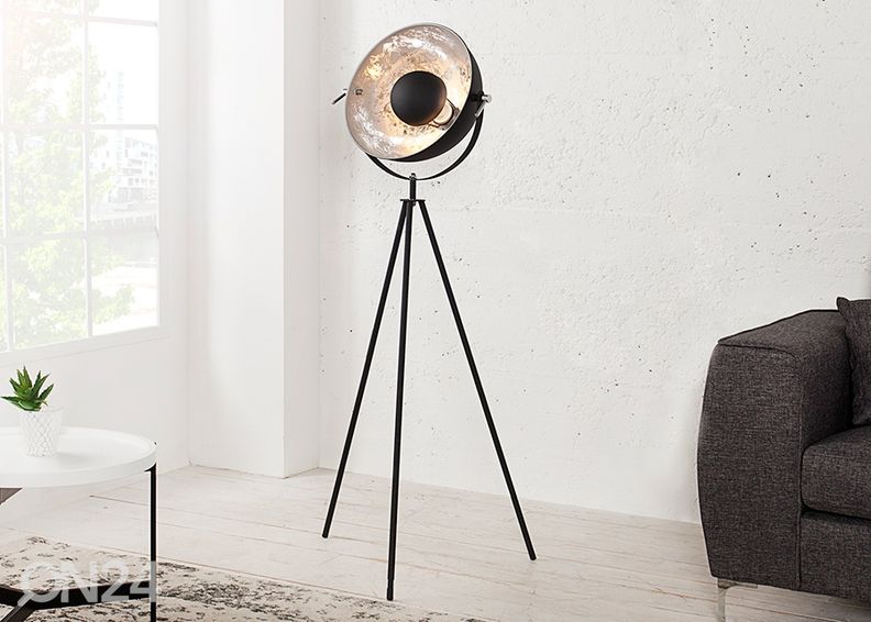 Põrandalamp Studio suurendatud