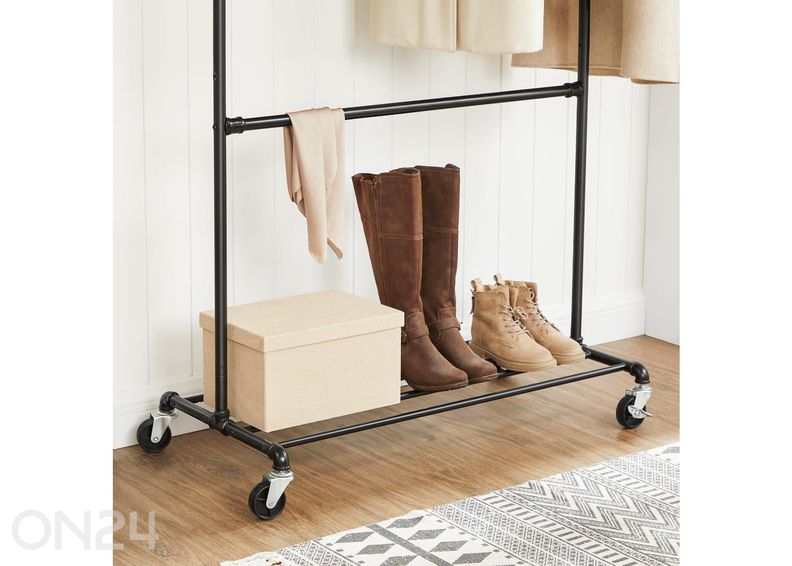 Ratastel riidestange, must suurendatud