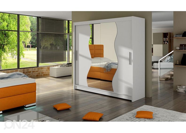 Riidekapp suurendatud