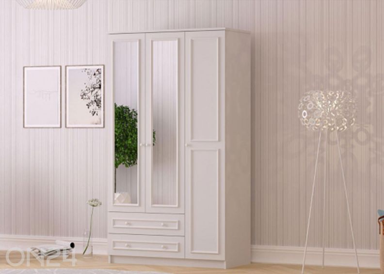 Riidekapp suurendatud