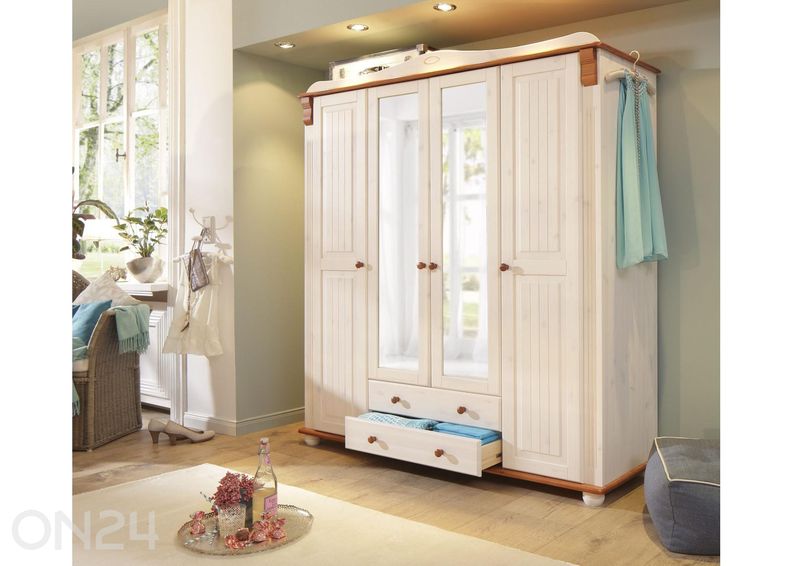 Riidekapp Adele suurendatud