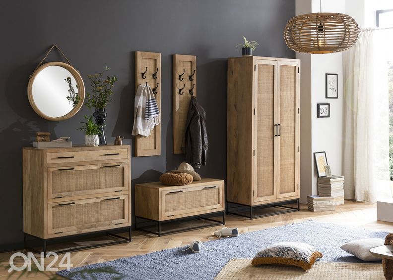 Riidekapp Cane suurendatud