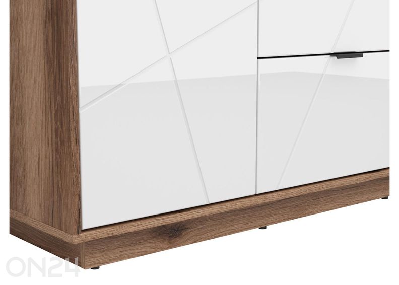 Riidekapp Forn suurendatud