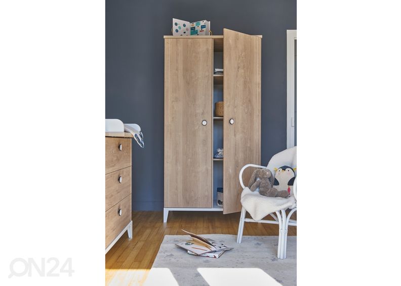 Riidekapp Marcel suurendatud