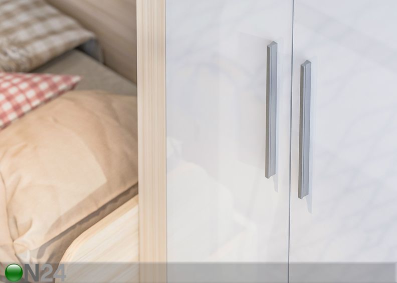 Riidekapp Silvia suurendatud