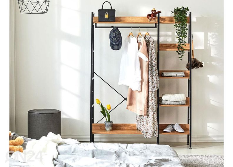 Riidestange riiulitega suurendatud