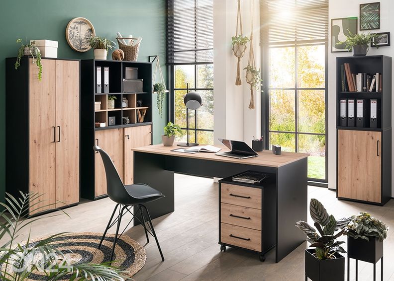 Riiul Aino suurendatud