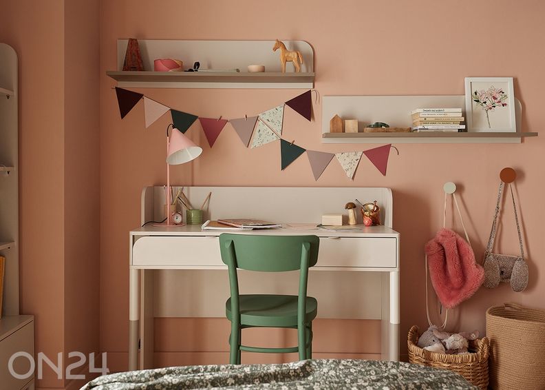 Riiul Harmony suurendatud