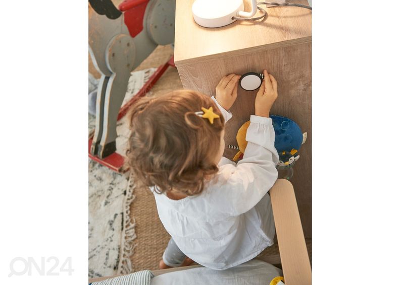 Riiul Marcel suurendatud