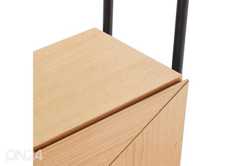 Riiul Nate suurendatud