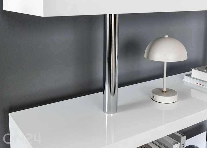 Riiul Snake suurendatud