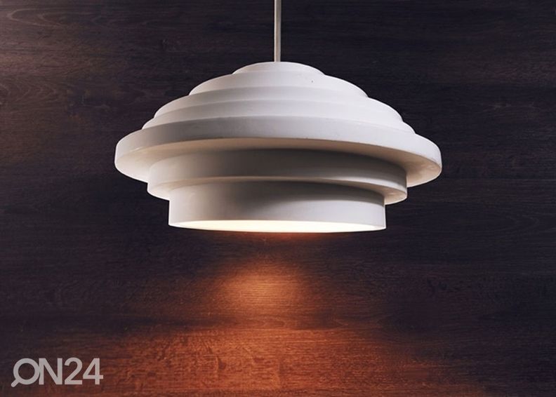 Rippvalgusti Esmeralda suurendatud