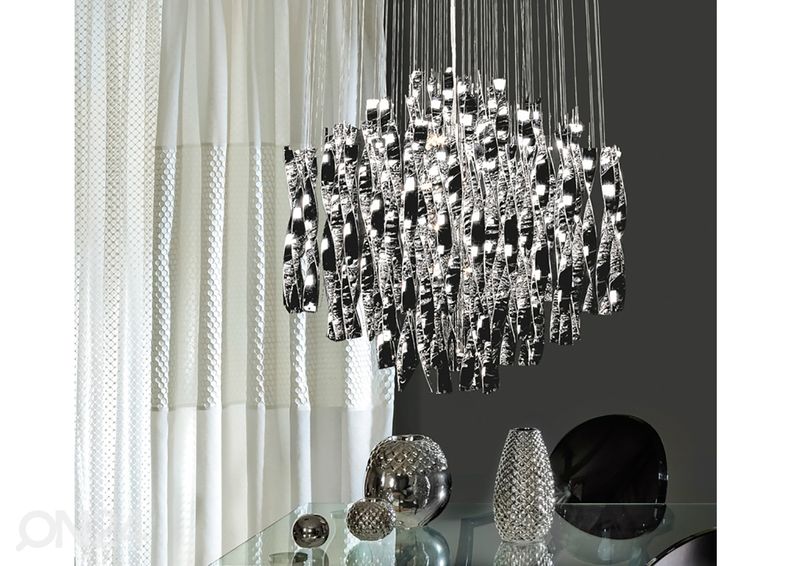 Rippvalgusti Fly suurendatud