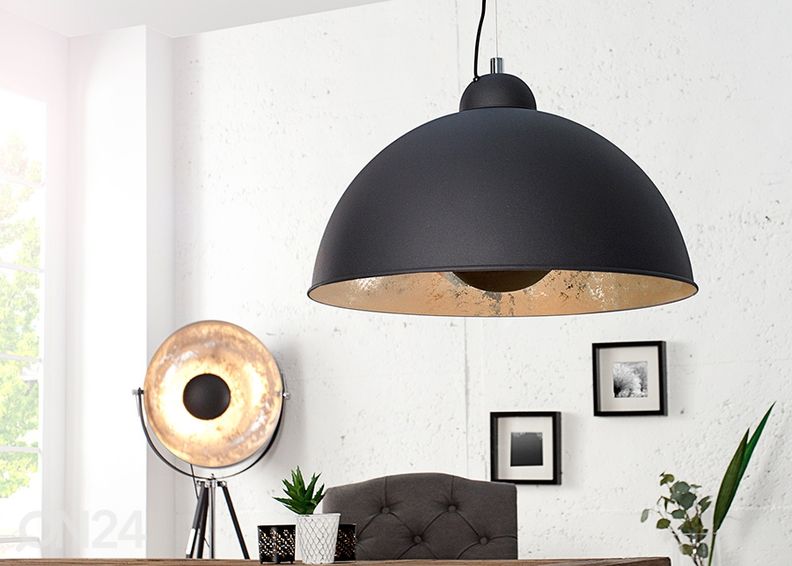 Rippvalgusti Studio suurendatud