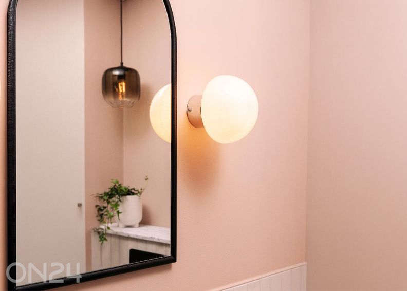 Seina-/laelamp Fungo suurendatud