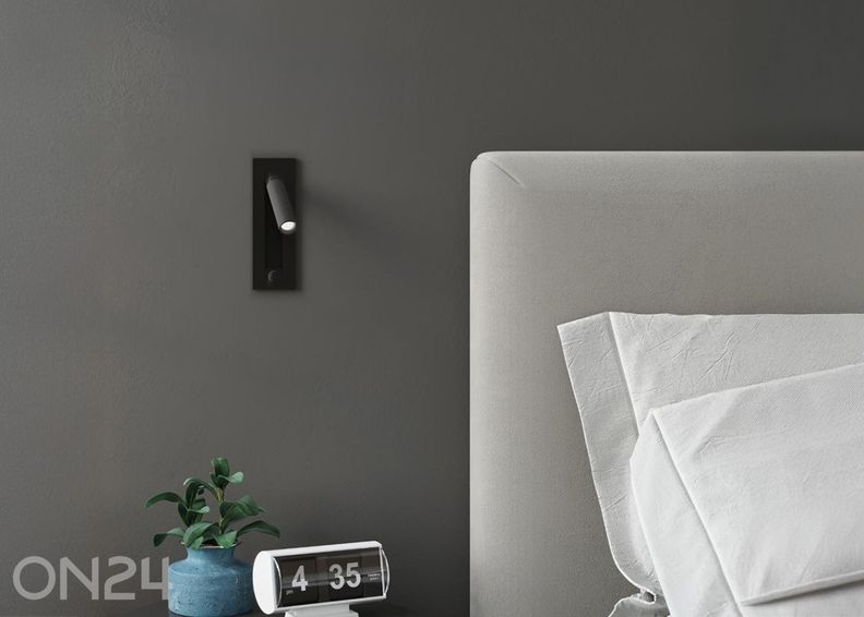 Seinalamp Enif, must suurendatud