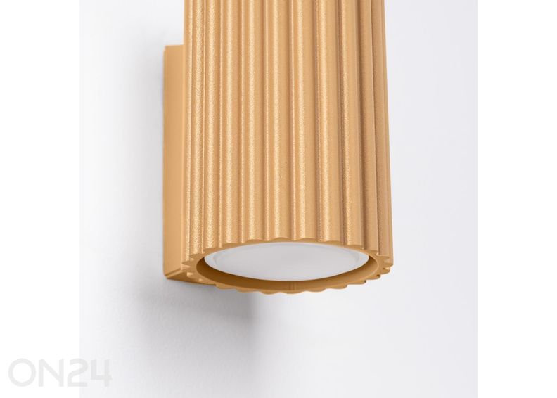 Seinalamp Karbon 10 suurendatud