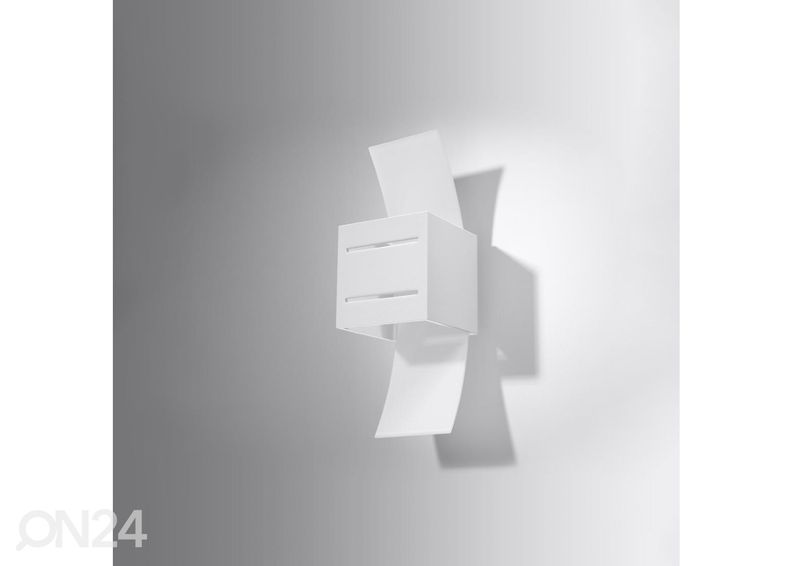 Seinalamp Loreto, valge suurendatud