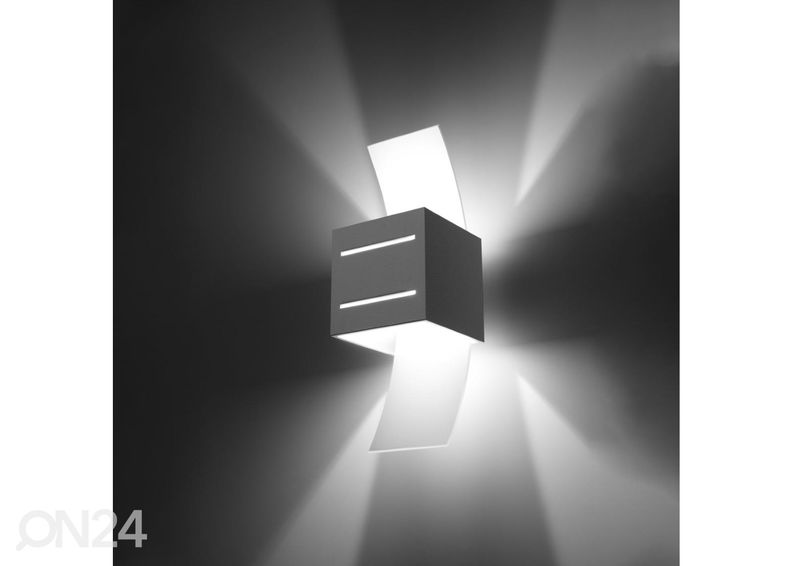 Seinalamp Loreto, valge suurendatud