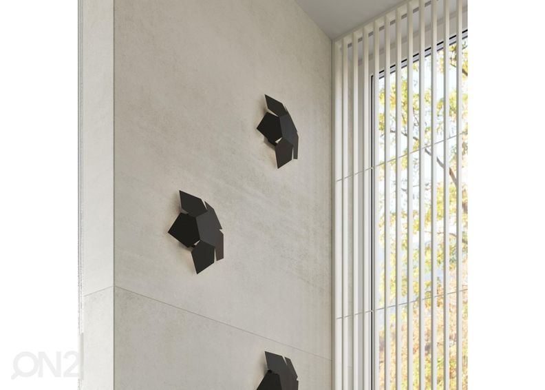 Seinalamp Penta, must suurendatud