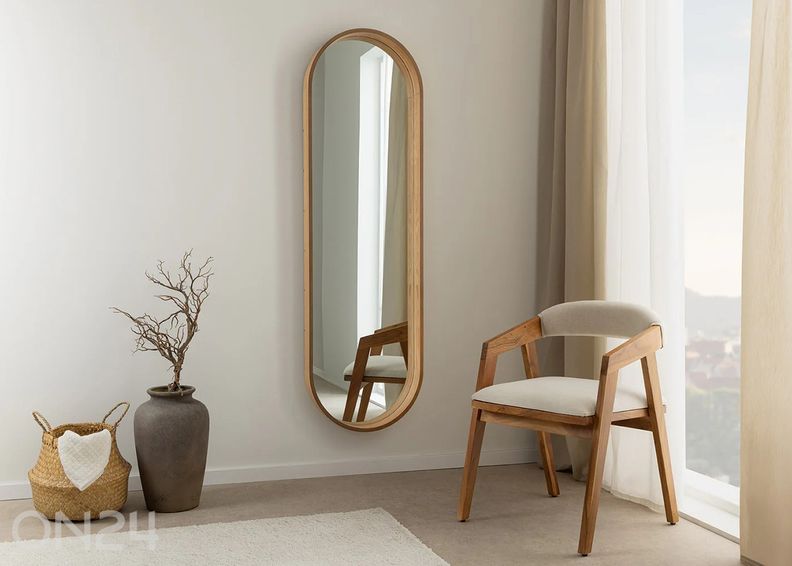 Seinapeegel Portrait suurendatud