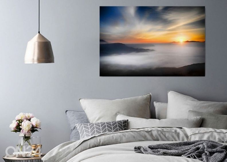 Seinapilt Valley covered with clouds 30x40 cm suurendatud